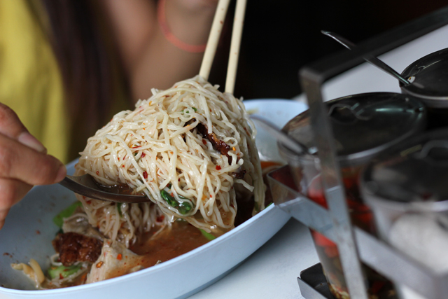 A lump of delicious noodles! Thai street food