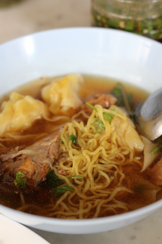 Ba Mee Bpet Toon (บะหมี่เป็ดตุ๋น)