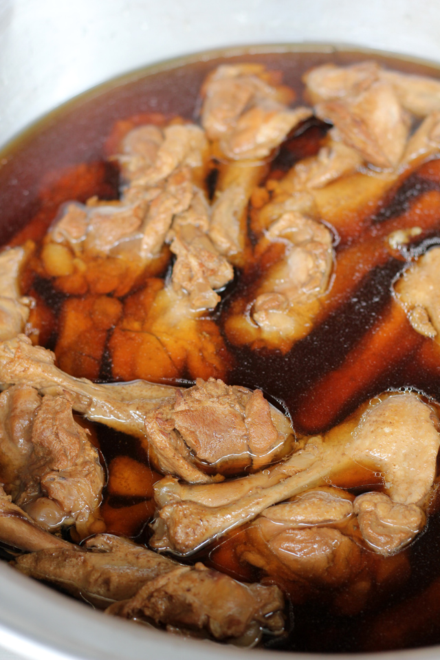 Tender pot of stewed duck