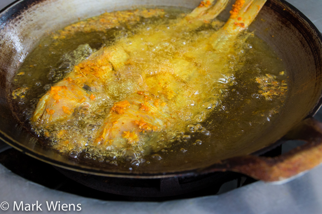 Pla tod kamin (ปลาทอดขมิ้น)