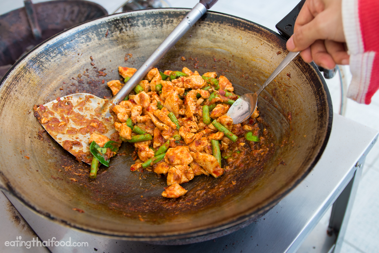 how to make gai pad prik gaeng