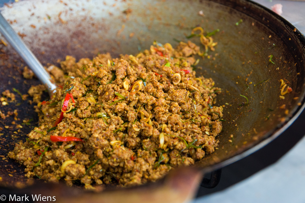 how to make khua kling (คั่วกลิ้ง)