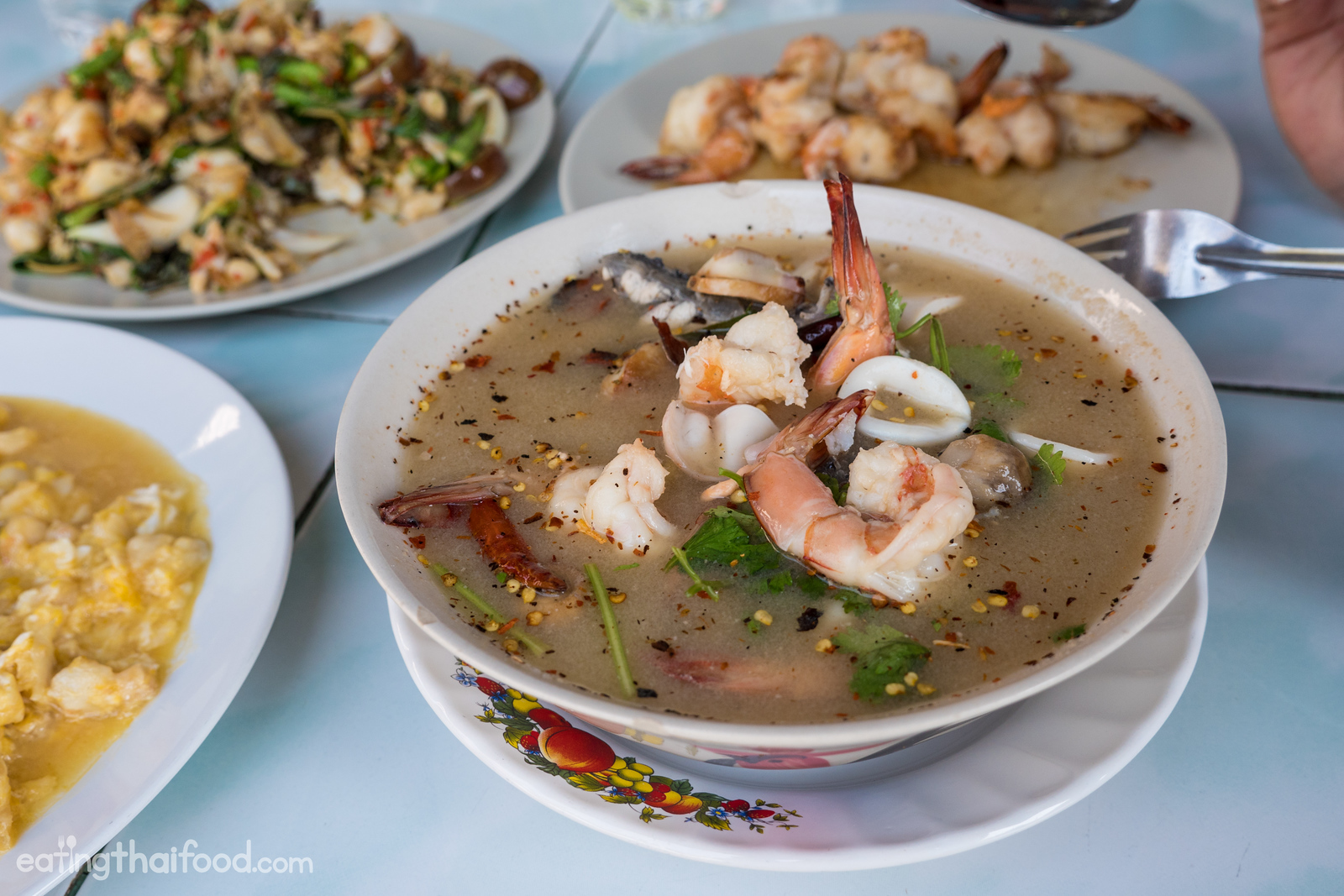 ร้าน หน่องริมคลอง